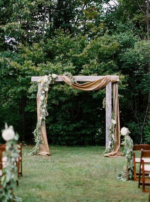 Top 26 Best Rustic Wedding Decorations Idea To Nail Your Day 8 Rustic Wedding Decorations Wooden Backdrops For Ceremony