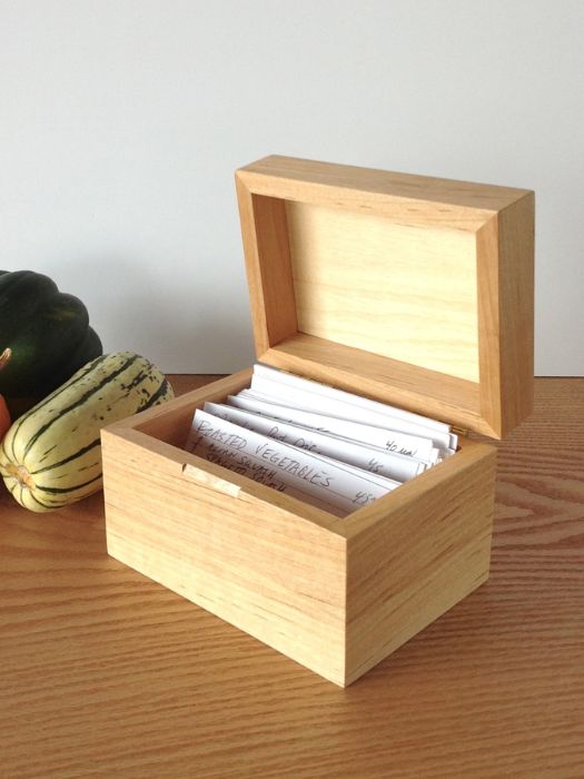 43 Easy DIY Wedding Gifts For Any Couples That You Can Make 5 DIY Recipe Box For Gift To Couples