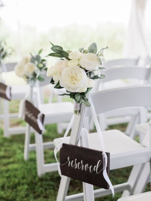 39 Charming Farmhouse Wedding Decor Ideas For Your Big Day 44 Rustic Farmhouse Wedding Decor Chair Sign