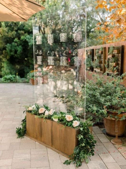 Top 42 Best Minimalist Wedding Decor To Celebrate Your Day 77 Minimalist Wedding Decoration Acrylic Seating Chart