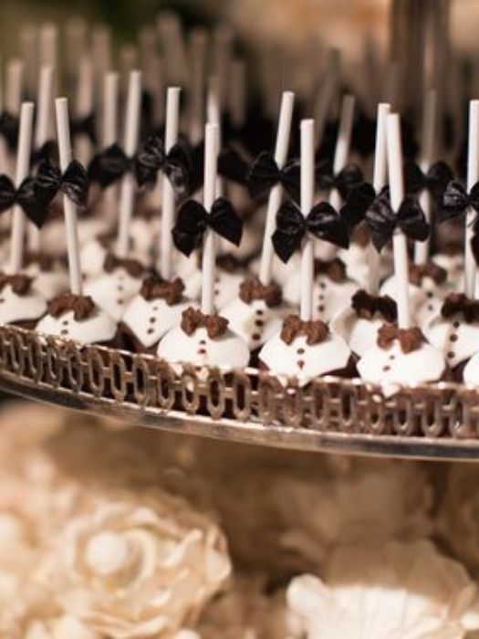 30 Perfect Engagement Gifts For Gay Couples For Well-Prepared 7 Groom And Groom Cake Pops