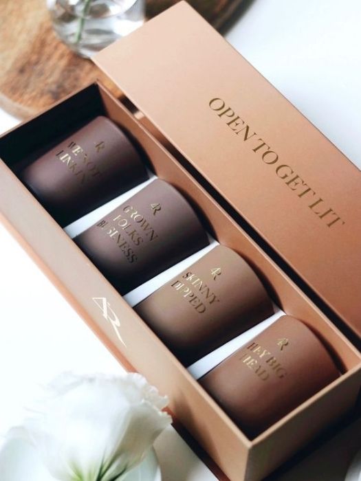 40 Best Engagement Party Gifts From Parents For Any Couples 12 Single Flame Gift Box