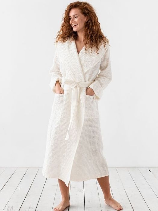 The 40 Awesome Engagement Gifts For Friends You Should Know 20 Engagement Presents For Friends - Comfy Waffle Roben