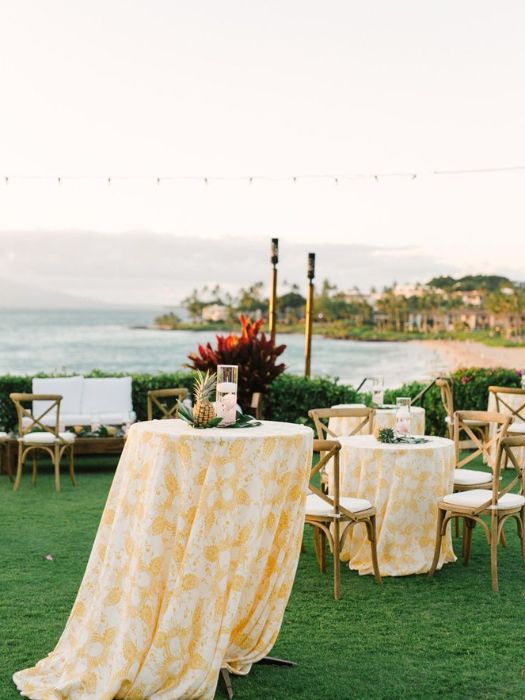 35 Perfect Wedding Cocktail Table Decor You Can Afford 34 Cocktail Table With Tropical Theme Decor