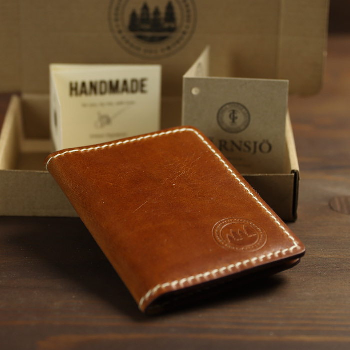 37 Greatest Wedding Gifts For Groom From Bride They'll Love 22 Leather Wallet Groom Gifts From Bride