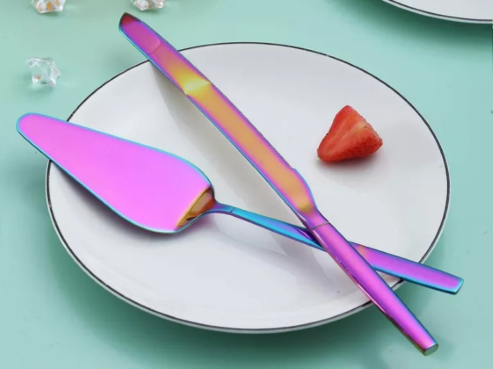 30 Extraordinary Wedding Cake Cutting Set Ideas In 2022 20 Iridescent Wedding Cake Knife Set