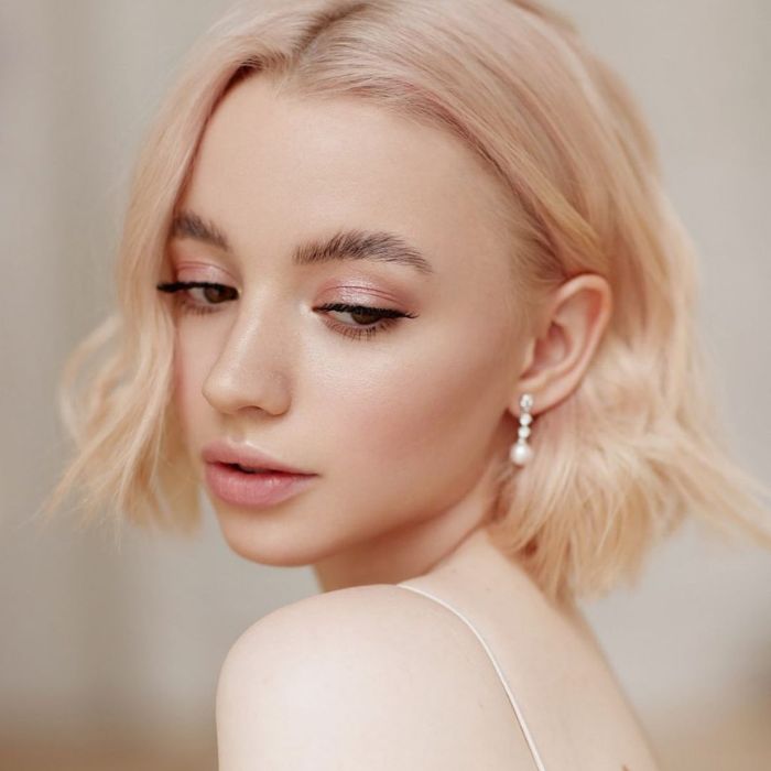 Perfect 52 Makeup For Wedding Ideas For Any Bride Skin Tones 13 Minimalist Rosy Lips Makeup For Wedding
