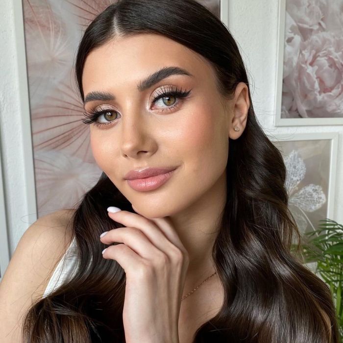 Perfect 52 Makeup For Wedding Ideas For Any Bride Skin Tones 21 Nude Lipliner and Bold Lashes Makeup For Wedding