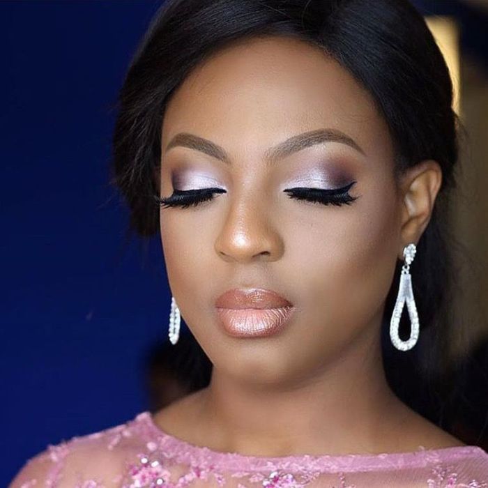 Perfect 52 Makeup For Wedding Ideas For Any Bride Skin Tones 36 Discreet Eyes and Flushed Lips Wedding Makeup Ideas
